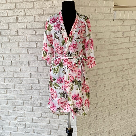 Show Me Your MuMu Other - Show Me Your MuMu Floral Kimono Robe Dressing Gown